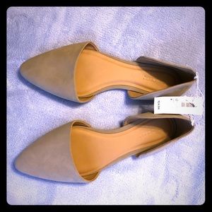 Pointy toe flats